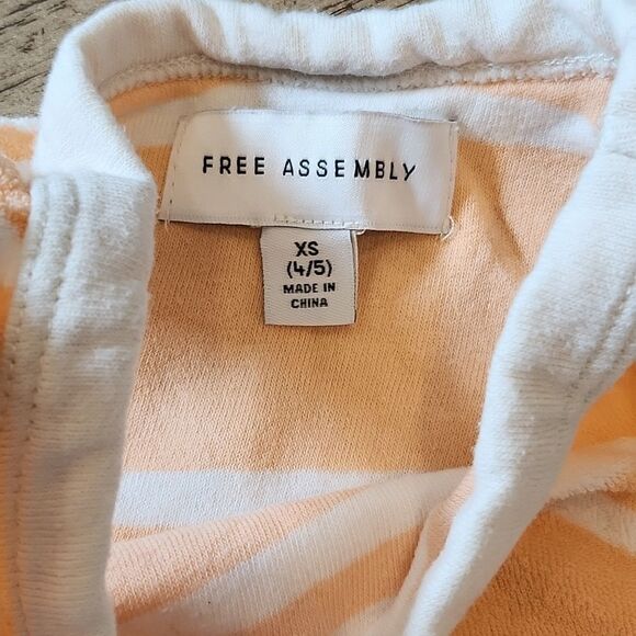 Girls 2 piece set skirt and crop top XS 4/5 - Picture 6 of 9